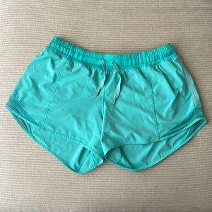 Lululemon Hotty Hot Short 4”